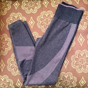 PINK Women's High Compression Leggings